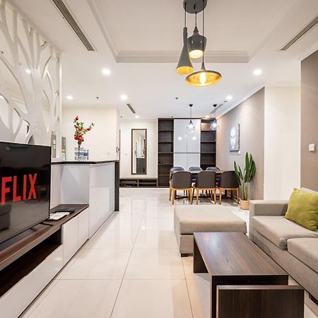 הו צ'י מין סיטי Luxury Apartment At Vinhomes Central Park מראה חיצוני תמונה
