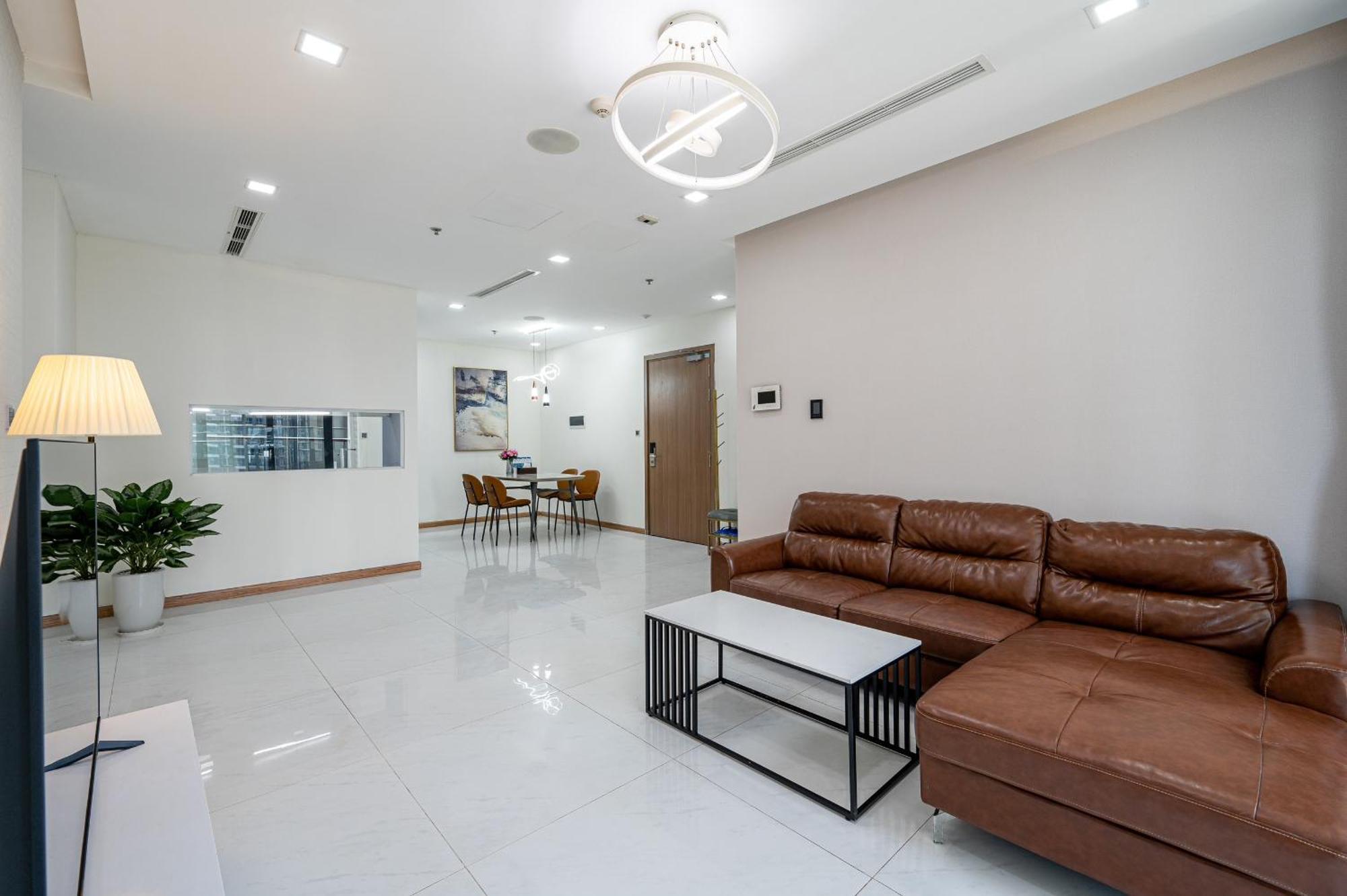 הו צ'י מין סיטי Luxury Apartment At Vinhomes Central Park מראה חיצוני תמונה